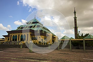 Masjid Raya Batam pyramid mosque