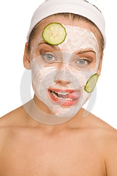 Mask with cucmber