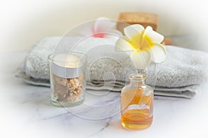 Massage set with Cinnamon essential oil massage