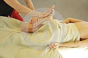 Massaggio terapia gamba massaggio 