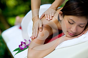 Massaggio mani 