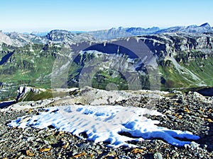 Masívny vysokohorský hora plošina a z 