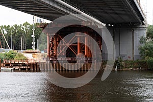 Massive metal structures during the construction of a railway bridge across the Moskva River