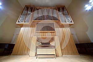 Massive pipe organ with metal tubes