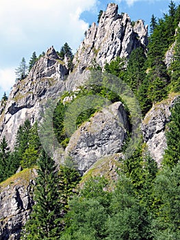 Mohutné skály ve Vrátné dolině, Slovensko