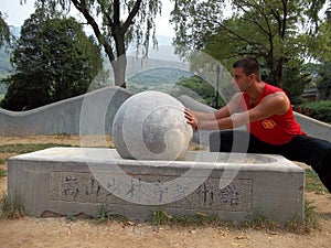 Master Alex Serra training Kung Fu at the Shaolin Temple / China
