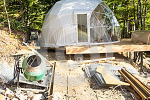 the master builds the dome, private and multi-storey buildings.