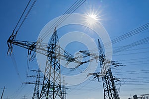 Masts and power line for high voltage power