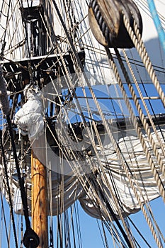 Masts, sails and rigging