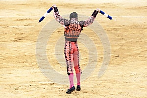 The matador with the peaks is preparing for the bullfight.