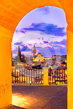 Matera, Basilicata, Italy: Night view of the old town - Sassi di Matera