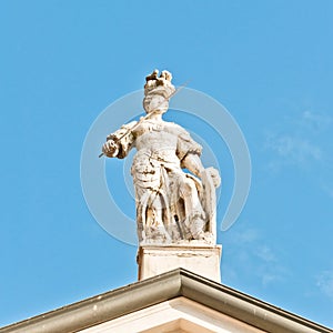 Matilde di Canossa statue in San Benedetto Po, Italy photo
