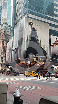 Matrix resurrections movie trinity