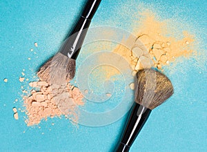 Matte compact powder and shimmer powder with makeup brushes