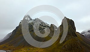 Matterhorn in Wolken eingehÃ¼llt im Wallis