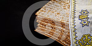 Matzoh jewish unleavened bread Passover in the pesah