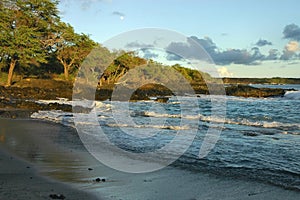 Maui Moonrise, La Perouse Bay photo