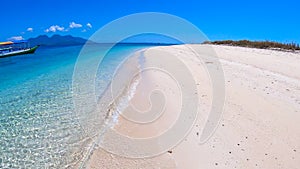 Maumere - Paradice white sand beach on a small unhabited island