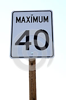 Maximum 40 Sign