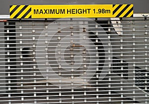 Maximum height sign