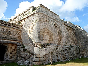 Maya pyramid temple Chichen Itza ruins in Yucatan, Mexico