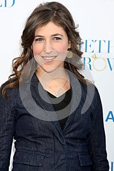 Mayim Bialik