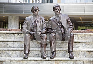 Mayo Clinic brothers william charles statue