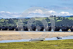 Puente a través estuario de 