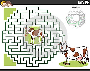 maze game with cartoon calf and cow animal characters