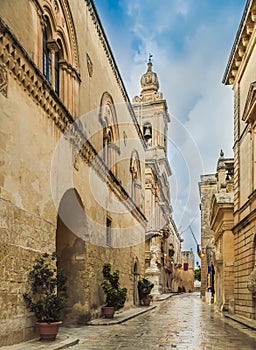 Mdina, Malta: Church of the Annunciation of Our Lady in narrow street