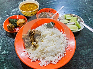 Meal in Bangladesh - Rice, Alo vorta, dhal, Shim borta and chicken cur