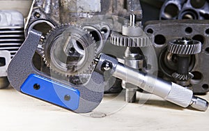 Measurement  parameters of gears, details by  mechanical micrometer