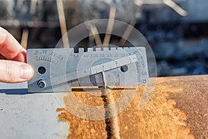 Measurement of weld leg, edge offset during docking and other parameters