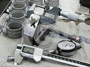 Measuring instruments