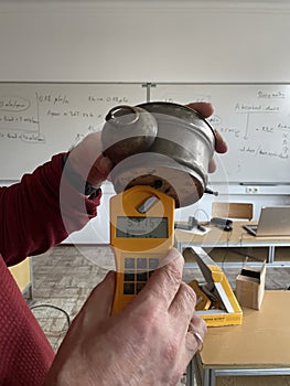 Measuring nuclear radiation