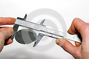 Measuring with a sliding caliper