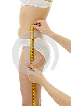 Measuring woman's hips size