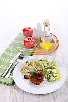 Meat balls with mushrooms