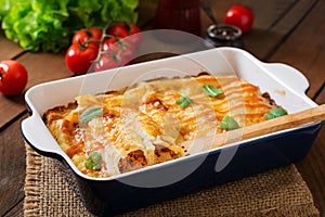 Meat cannelloni sauce bechamel.