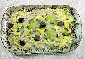 Meat, cheese and beans salad