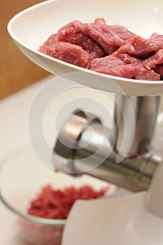 Meat mincer