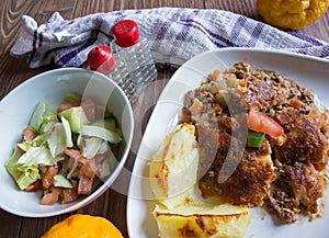 Meat and vegetable pie