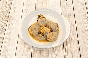 meatballs consist of a small ball, between 5-10 cm of minced meat mixed