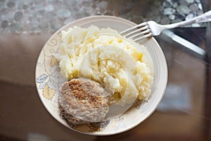 Meatballs pattie with potato puree