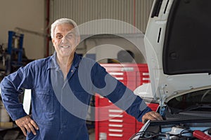 Mechanic in an automotive workshop