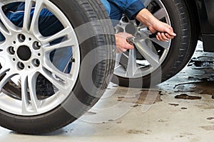 Mechanic changing tires