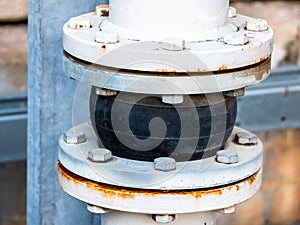 Mechanical joint with rubber shock absorber photo