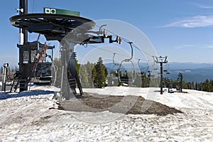 Mechanical skii lifts idle at Mt. Hood