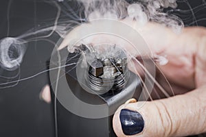 Mechanical vaporizer in the middle of steam