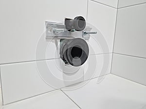 Mechanical WC bowl mounting structure